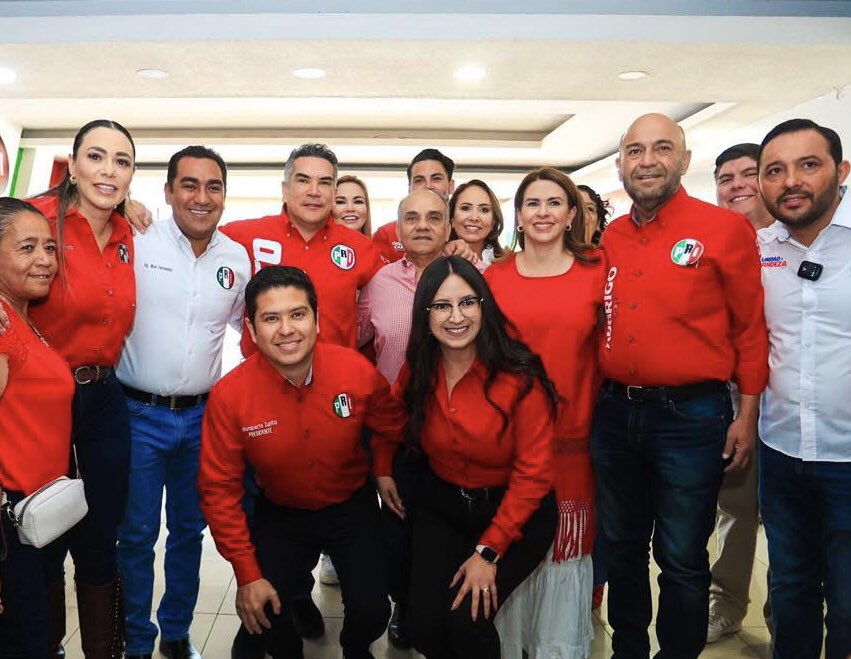 rigofuentes's tweet image. Con #UnidadYGrandeza, defendamos #Durango.

El autoritarismo y la demagogia vestida de una supuesta transformación que nadie ha visto en más de 6 años, no va a engañar a las y ni a los #duranguenses.

Sí, en el @PRI_Nacional sí somos el mejor partido.

@EVillegasV 
@alitomorenoc