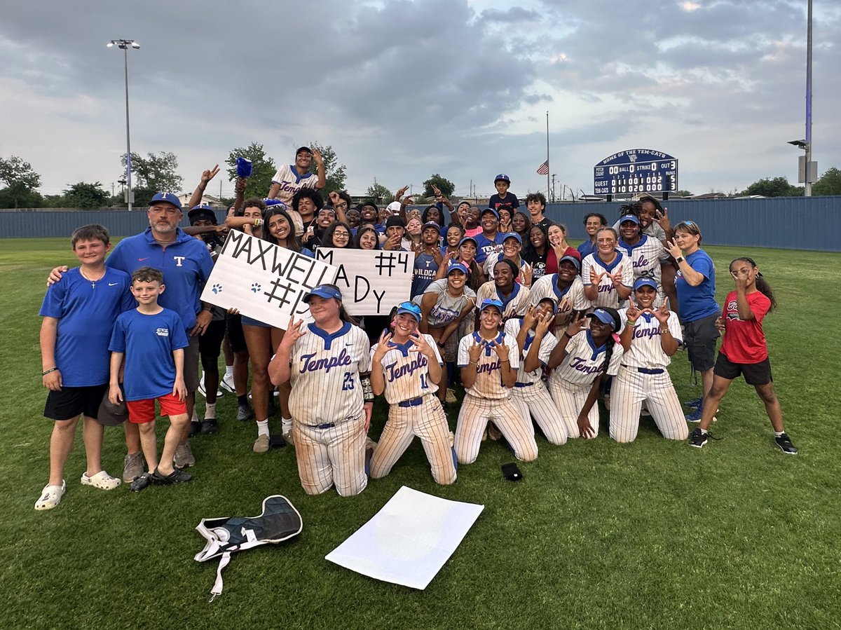 Congratulations to the Tem-Cat Softball team for defeating Duncanville in thrilling a three-game playoff series!! The final game went into 9 innings with the Tem-Cats winning 5-3 to seal the deal!!! 💙💙