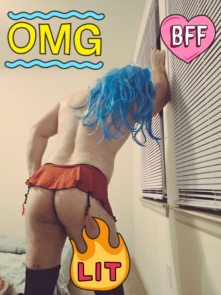 DiscreetH2023's tweet photo. Who wants to see new content? https://t.co/x9wOSUApMC