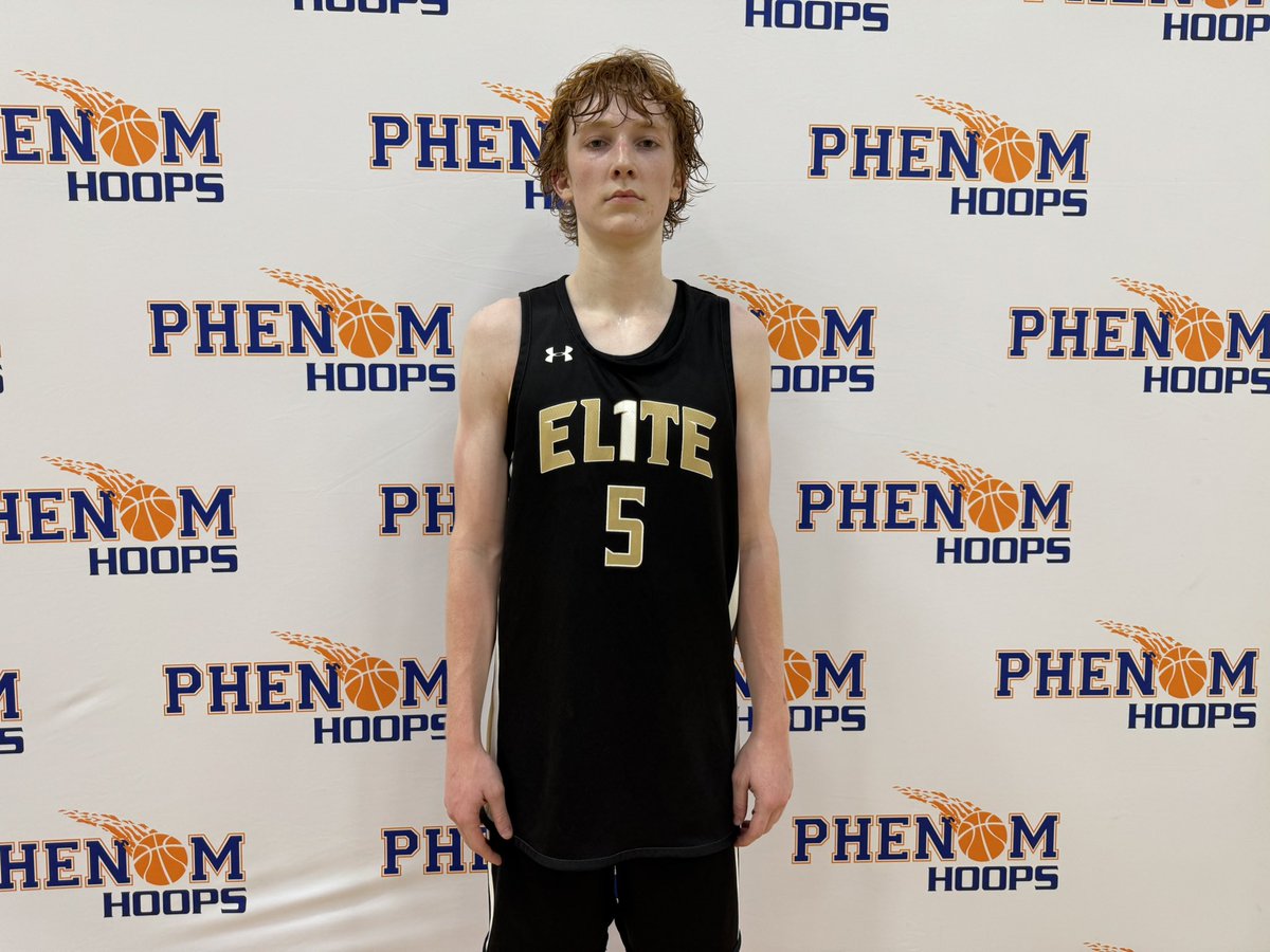 6’2 2027 Cash Hall has been having an excellent start to the season with Elite 1. Scoring the ball at a high rate from all 3 levels. Crafty. Gets to his spots. Able to create off the bounce. Embraces contact. Smooth release from 3. <a href="/__cashhall/">Cash Hall</a> <a href="/Elite1hoops/">Elite1Basketball_</a> #PhenomChallenge