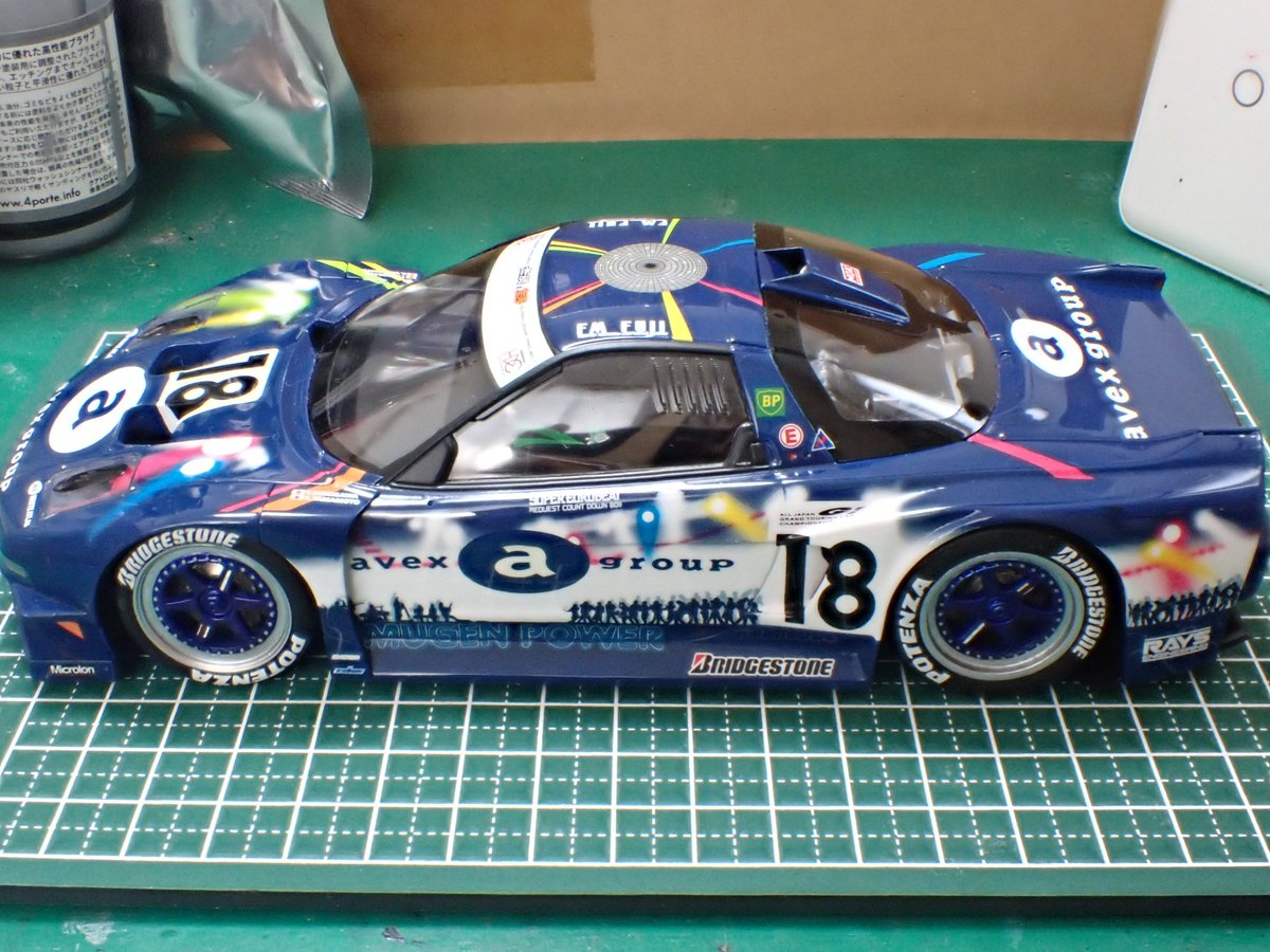 1/24 タミヤ avex童夢無限NSX シャーシとボディを合体しました。あとは 