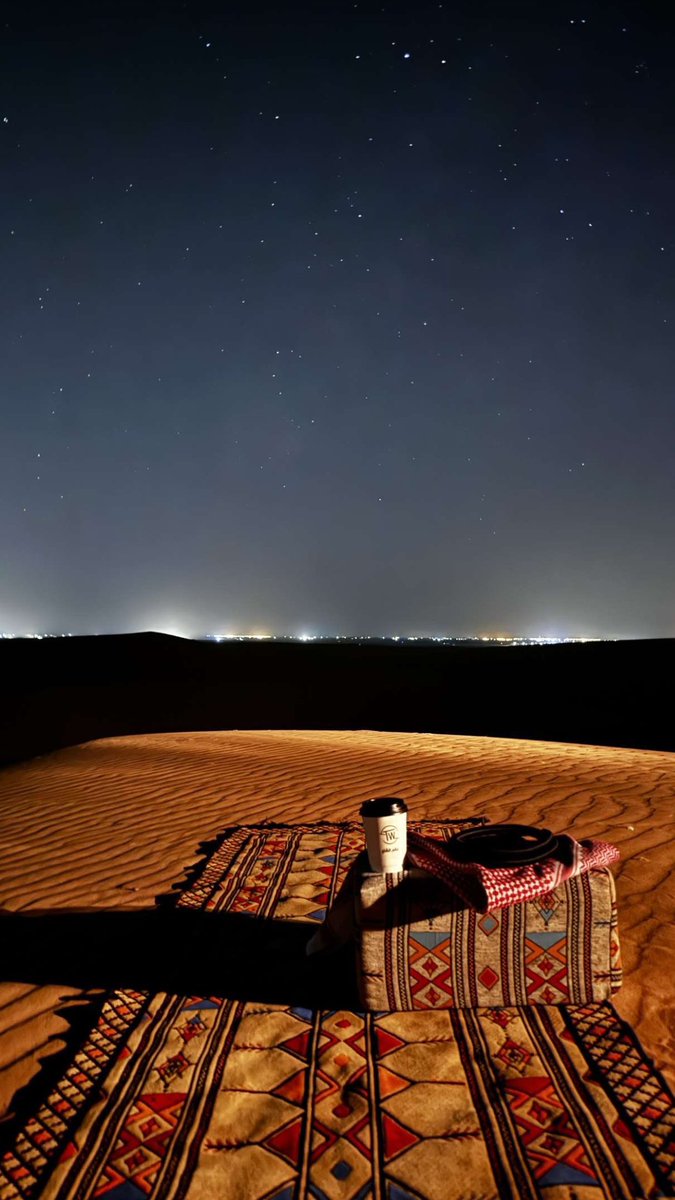 اتركوني على مركاي اهوجس واغيب
لين تعتقني الضيقه و اغير مكاني .