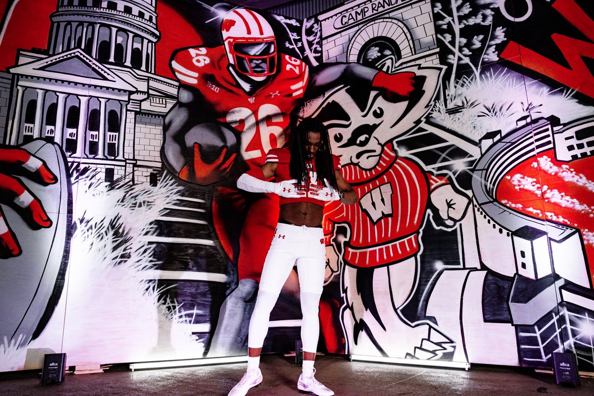 mini_sago11's tweet image. #Badgers ?? ❤️🤍@CoachJCooper @CoachFick @PatLambert13
instagram.com/p/DI7kuIjto-4/…