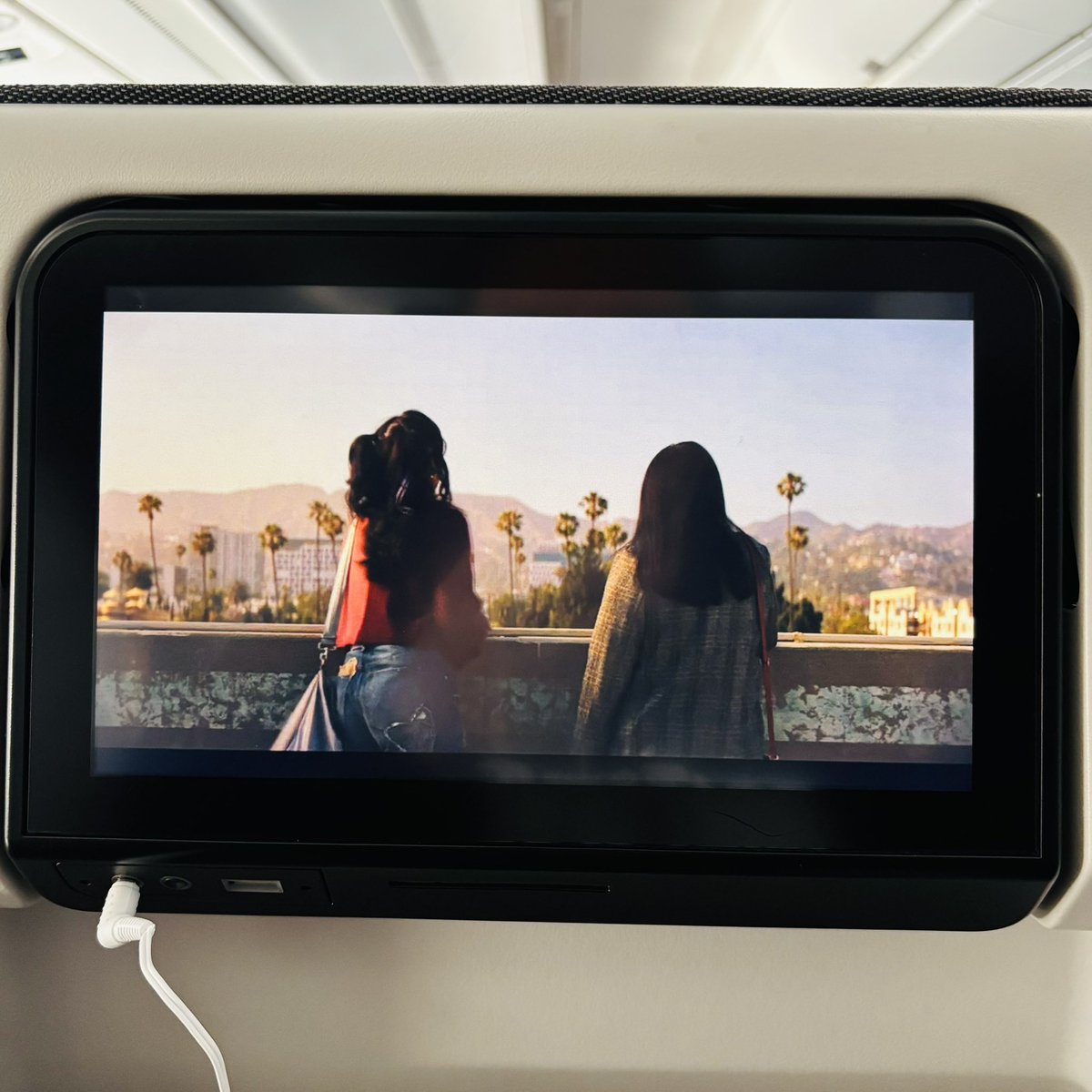 福岡到着までに観終わる映画を選んだら、思いがけず良作でした。おすすめ。