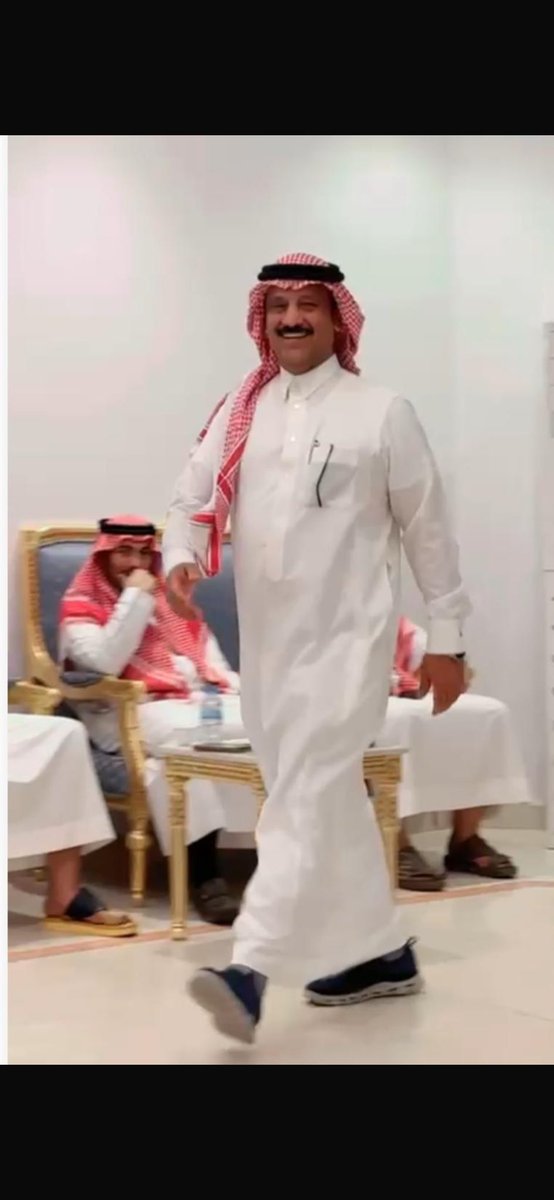 alsharqi1818's tweet photo. الكرم والمشيخة والرجولة والمواقف الكبيرة عنوانها ومقرها. الشيخ عبداللطيف  مريبد بن هنود بن ربيق الرجل الذي اجمع على حبه وتقديره الجميع لصفاء نيته ودماثة أخلاقه حتى اصبح رجّل يساوى مائة رجل 
أن لم يكن الأقدم فهم من اقدم بيوت (المشيخة) فى المنطقة. كفو ياطويل القول والفعل https://t.co/TQocgM6WVV