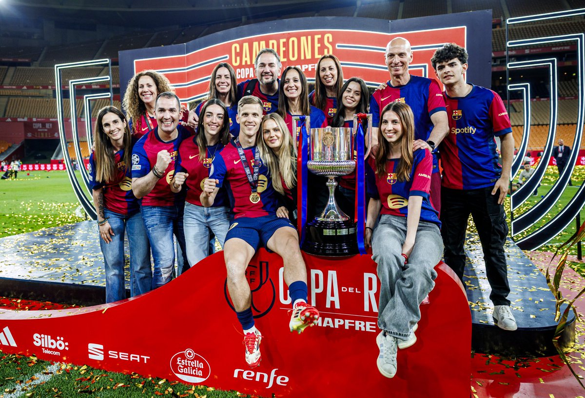 daniolmo7's tweet image. 125 anys d’història… i seguim sumant! Visca el Barça 💙❤️
CAMPIONS DE COPA 🏆