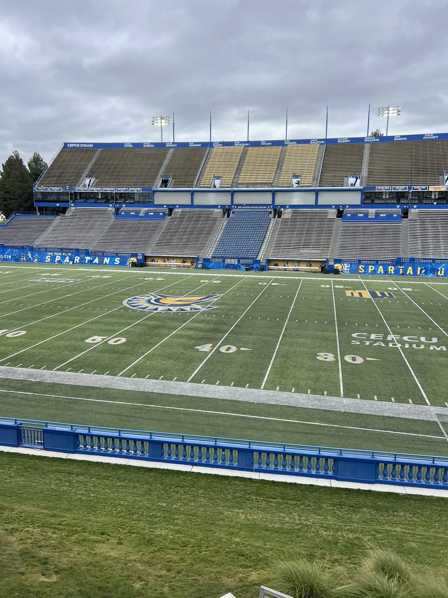 Thomasmcd418's tweet image. Thank you @SanJoseStateFB for the hospitality and the experience! Had a great time meeting the amazing coaches and players.
@CoachMikeJudge @WillTurpin5 @Joe_Palcic