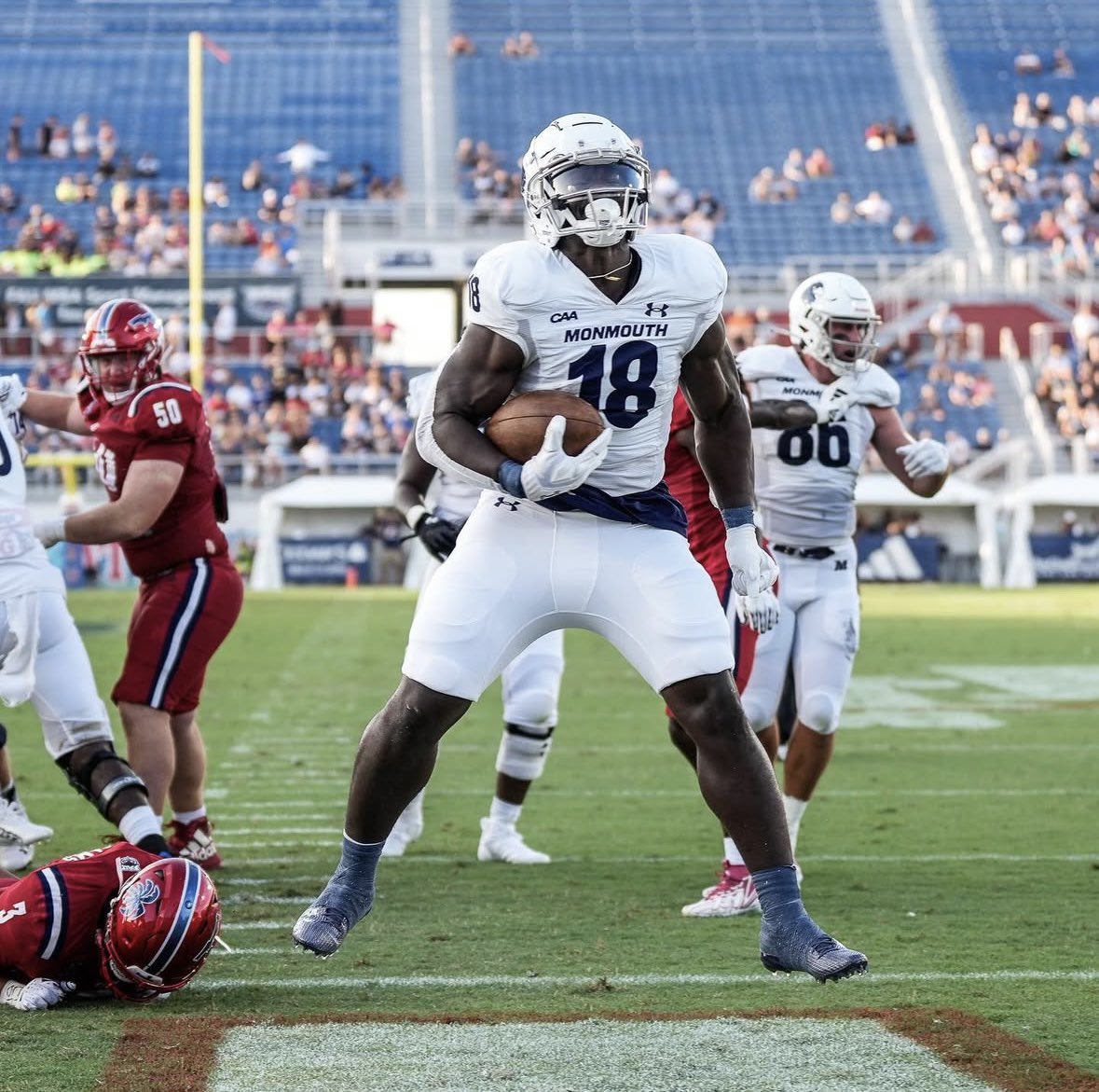 RavensTattooGuy's tweet image. Ravens are bringing in an UDFA WRECKING BALL! Sone Ntoh over the last 2 seasons at Monmouth only had 165 carries BUT he had 39 TOUCHDOWNS 🤯