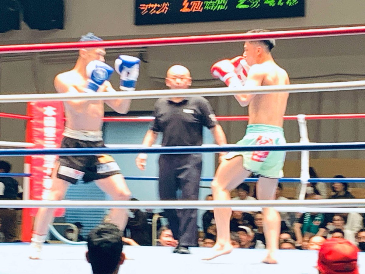 keigo_kick's tweet photo. り急ぎご報告します…負けてしまいました…
今回対戦していただいた夢叶選手、エムトーンジム様ありがとうございます
セコンドついていただいた方、応援来ていただいた方、メッセージくれた方本当にありがとうございました
激励賞も頂きありがとうございます
このような結果になってしまいすみません https://t.co/Y5LqhGFJQ6
