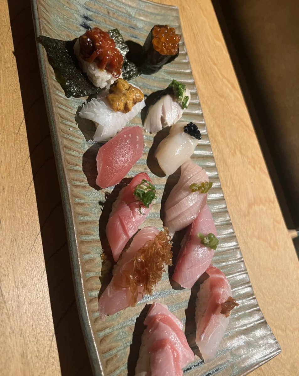 sofia_sofia45's tweet image. Sushi goals 🍣✨ Some say perfection doesn’t exist, but this plate begs to differ. 🥢 #FoodArt #SushiLovers #FreshAndDelicious