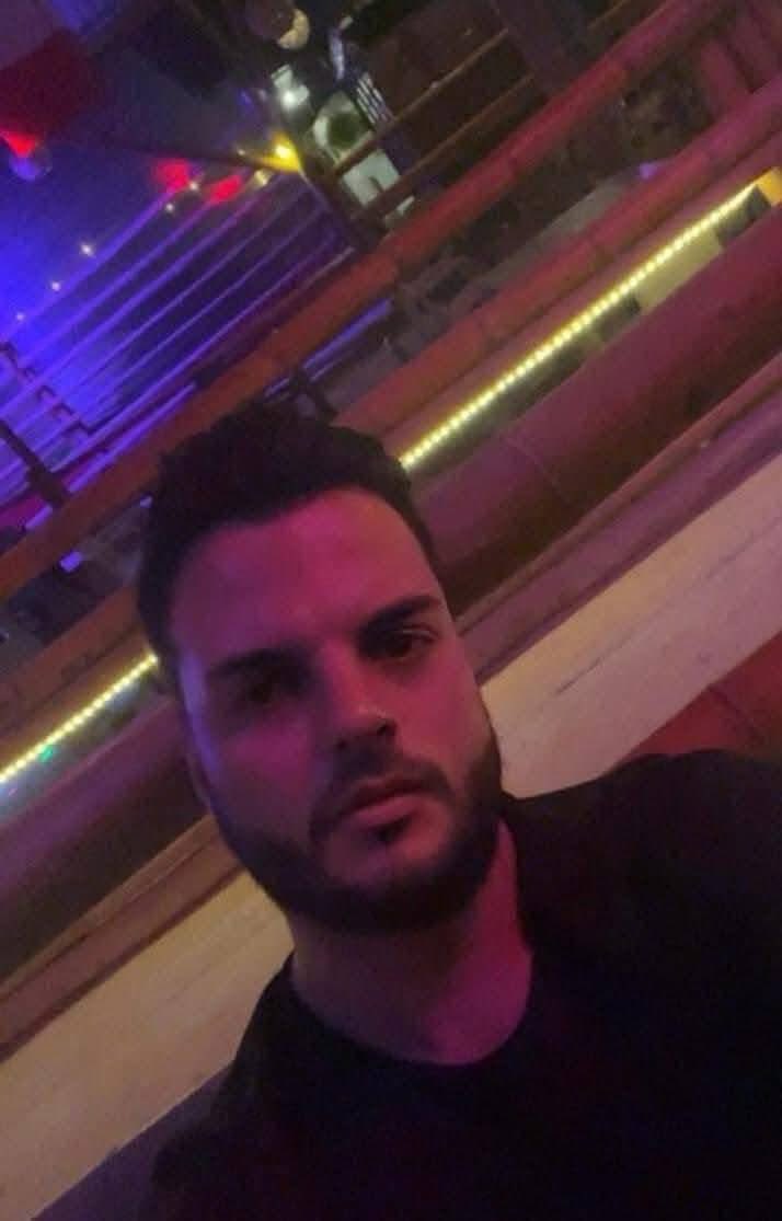 EltrinoCo's tweet photo. #URGENTE 🚨 | Se busca 🔍 a Cristian Caviedes. Su camioneta fue hallada en el río Coello (vía Payandé - Ibagué), pero él no aparece. Su familia lo busca desesperadamente. Cualquier información es vital. ¡Ayúdanos a compartir! https://t.co/Fg9qnlMmcU