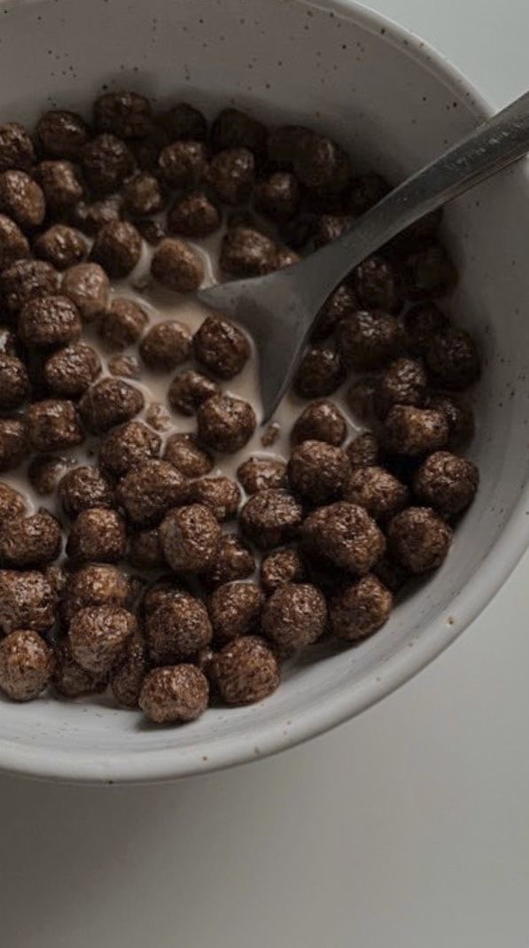 scary_strawbs's tweet image. Chocolate #foodpoll a  A #interactivethread for #edtwt

(Other tags: #ana #mia #proana #thinspo #fatspo #skinny #thin #tinspo )