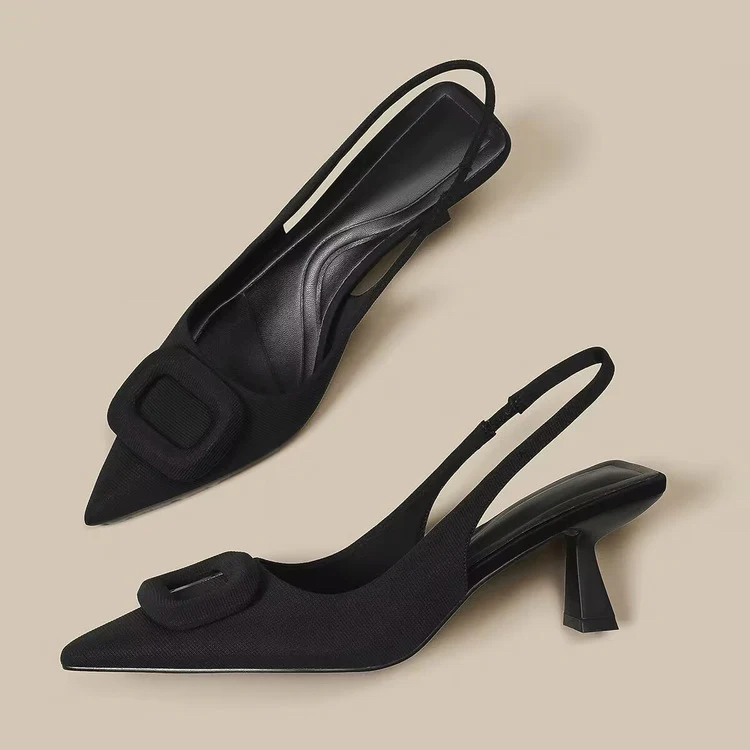 BeyondApparel_'s tweet photo. timeless elegance with a refined twist 👠
get 10% off at the link in bio 🔗 
shipping worldwide ✈️

#slingback #pumps #pumpshoes #miumiu #valentino #louboutins #beyondapparel https://t.co/A4h3agWgib