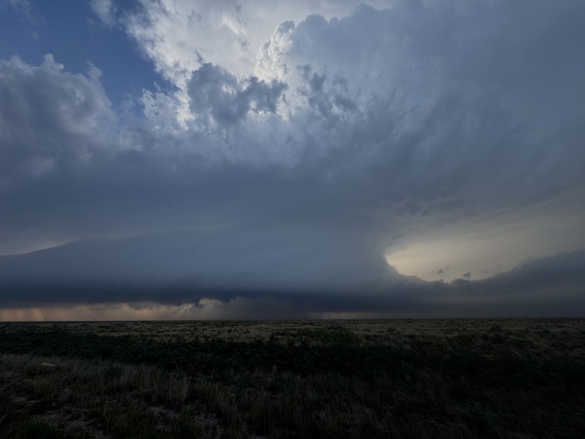_Radarr's tweet image. Some solid structure and a needle funnel today near Roswell 👽#nmwx