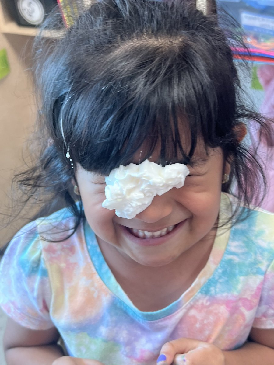 Angelika Handley tweet media