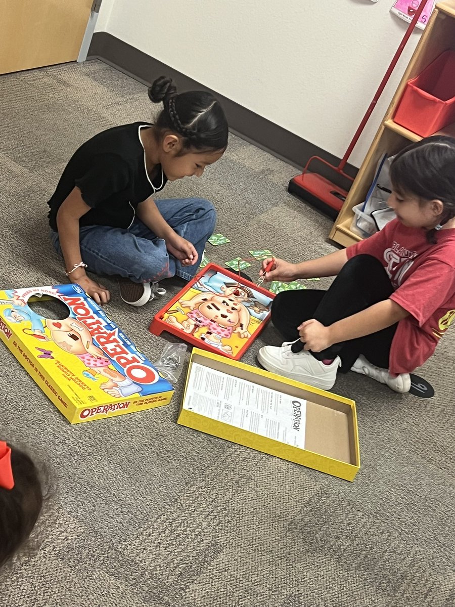 Angelika Handley tweet media