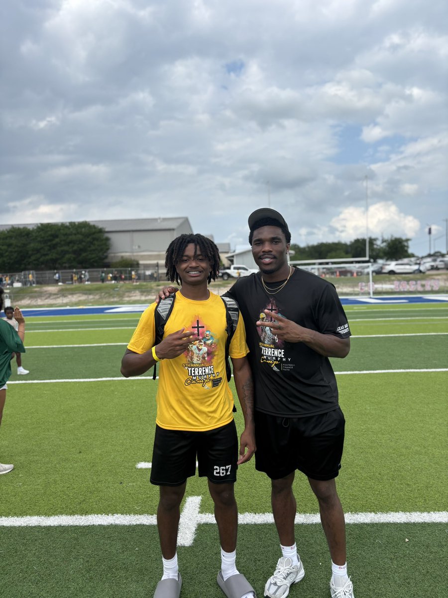 Kayden H🅾️LMES ™️ (@kay10_holmes) on Twitter photo To be great, you gotta learn from greatness,, amazing day, amazing camp, loved every last bit of it! thank you #tm5
<a href="/TerrenceRealtor/">Terrence C. Murphy Sr.</a> <a href="/jeffokudah/">Jeff Okudah</a> To be great, you gotta learn from greatness,, amazing day, amazing camp, loved every last bit of it! thank you #tm5
<a href="/TerrenceRealtor/">Terrence C. Murphy Sr.</a> <a href="/jeffokudah/">Jeff Okudah</a>