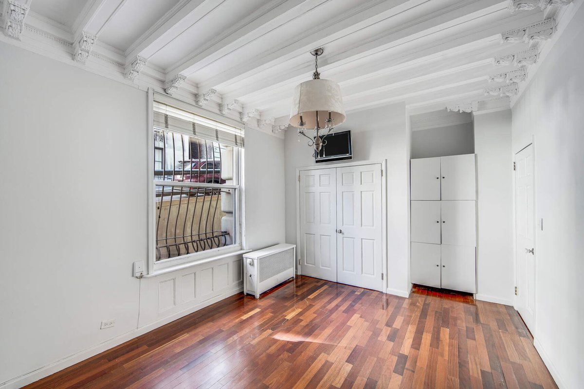 mchadwick1's tweet photo. **Deal Alert** 3 Bed/2 Bath Now only $1.31 Mill! - https://t.co/yjQM42rZ7h https://t.co/9RuNMqrFML