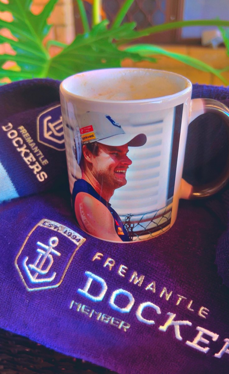 freopics_'s tweet photo. So good to have a sleep in and finally be able to have my Dockers mug again βοΈ
Feels like a Darcy coffee kinda day.
Plus it is my last day of holidays π’
#sundayvibes #dockermug https://t.co/uWFe7PCZeN