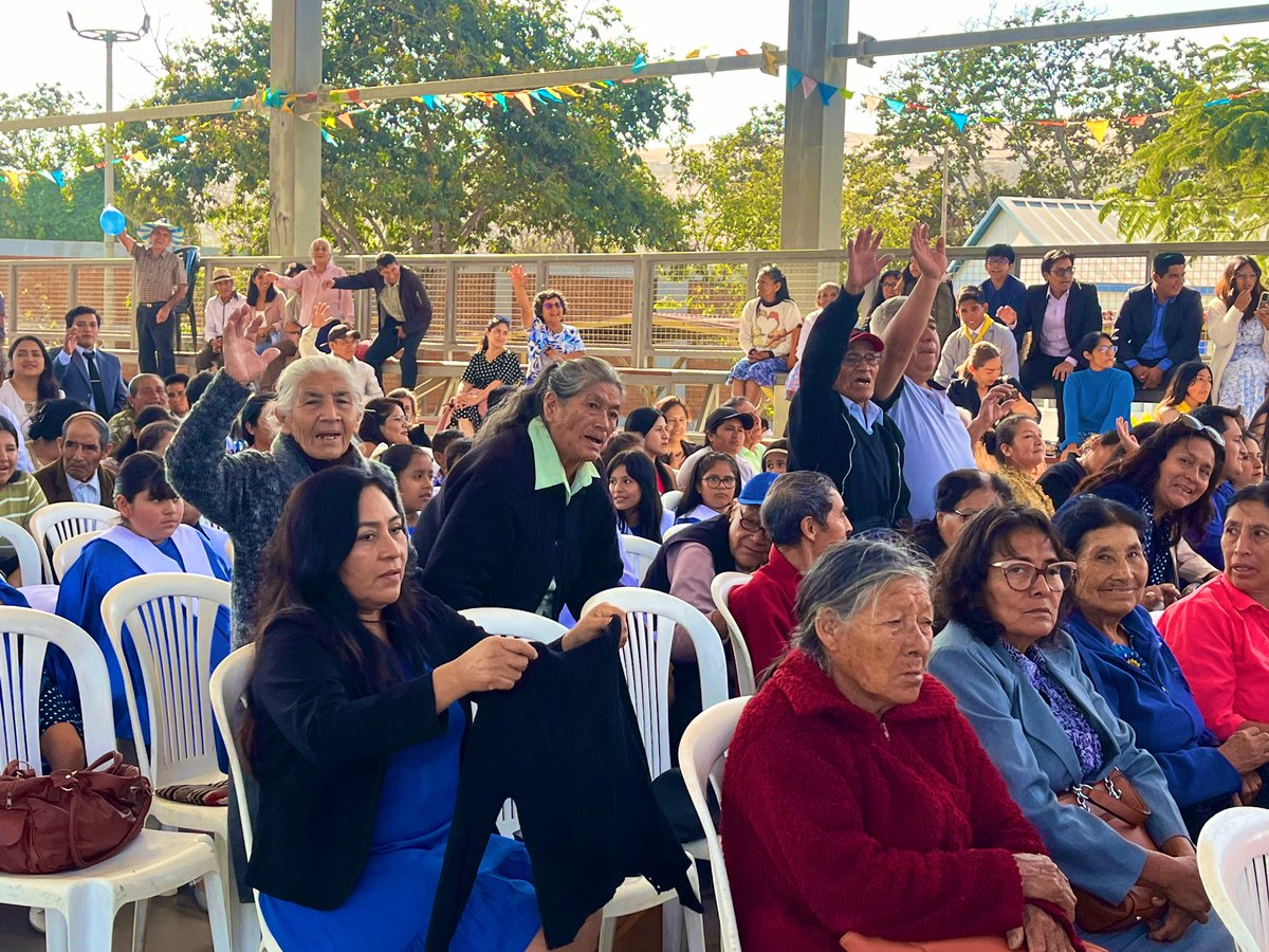 AdventistaMiCOP's tweet photo. Con gratitud 🙏🏻 a Dios por todas las bendiciones derramadas durante la #SemanaAntioquia #MarcasDeCristo dio inicio el programa de cierre.
#EvangelismoAntioquía 📖🔥 https://t.co/d63OwG5SWv