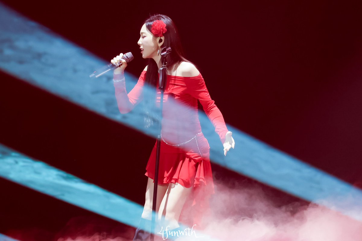 4funwith's tweet photo. 250426 TheTENSE in Macau
#TAEYEON #태연 
#TheTENSE #TAEYEON_TheTENSE https://t.co/KlEDyutgKO