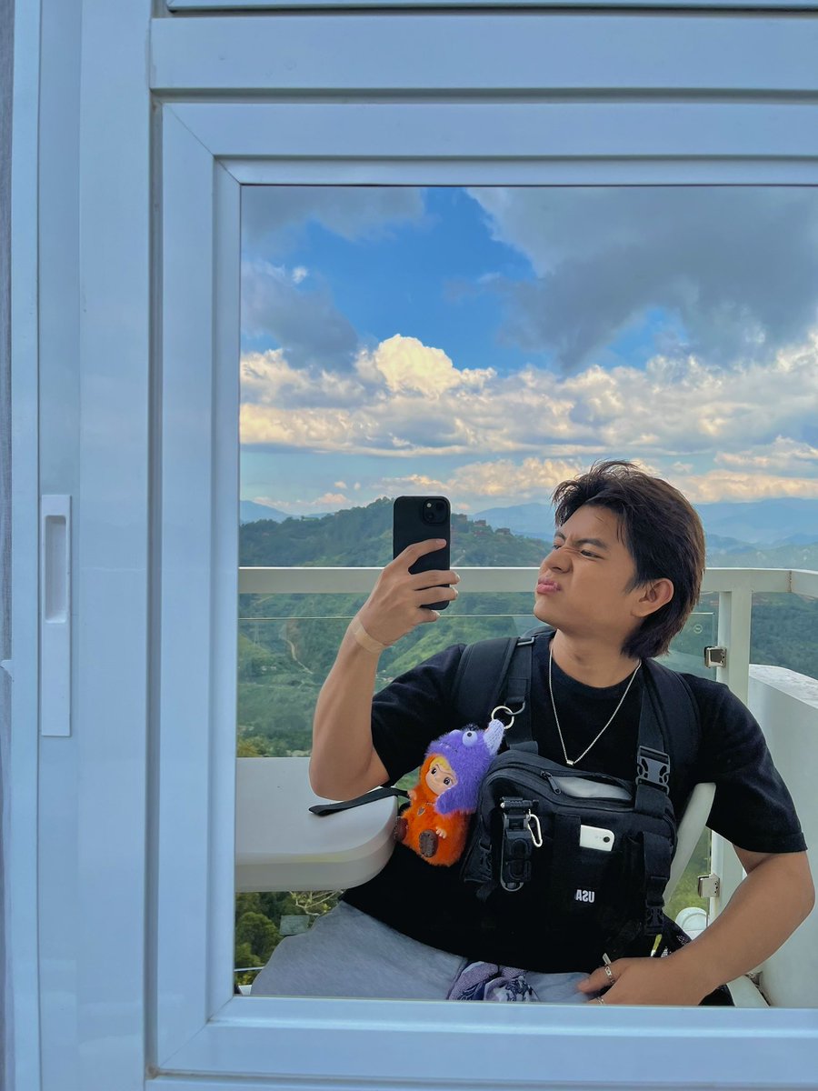 marcspenzer's tweet photo. Ako na lang kasi https://t.co/4StMFgqvy8
