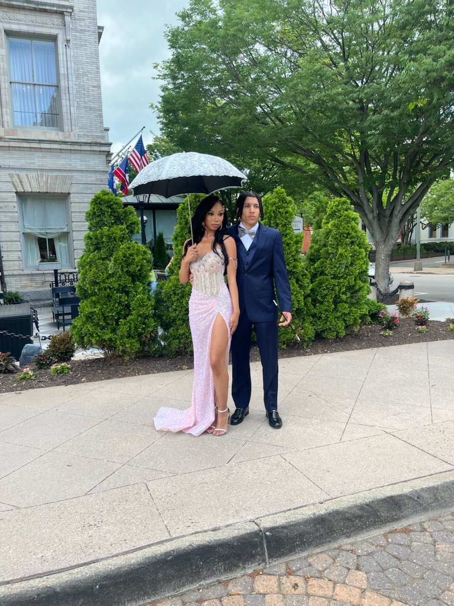 Principal_Bland's tweet image. 1920 Theme!  Senior Prom!  Run it back.  @jaydenbland @JRTPrincipal @JRT_Hoops #memoriesmade