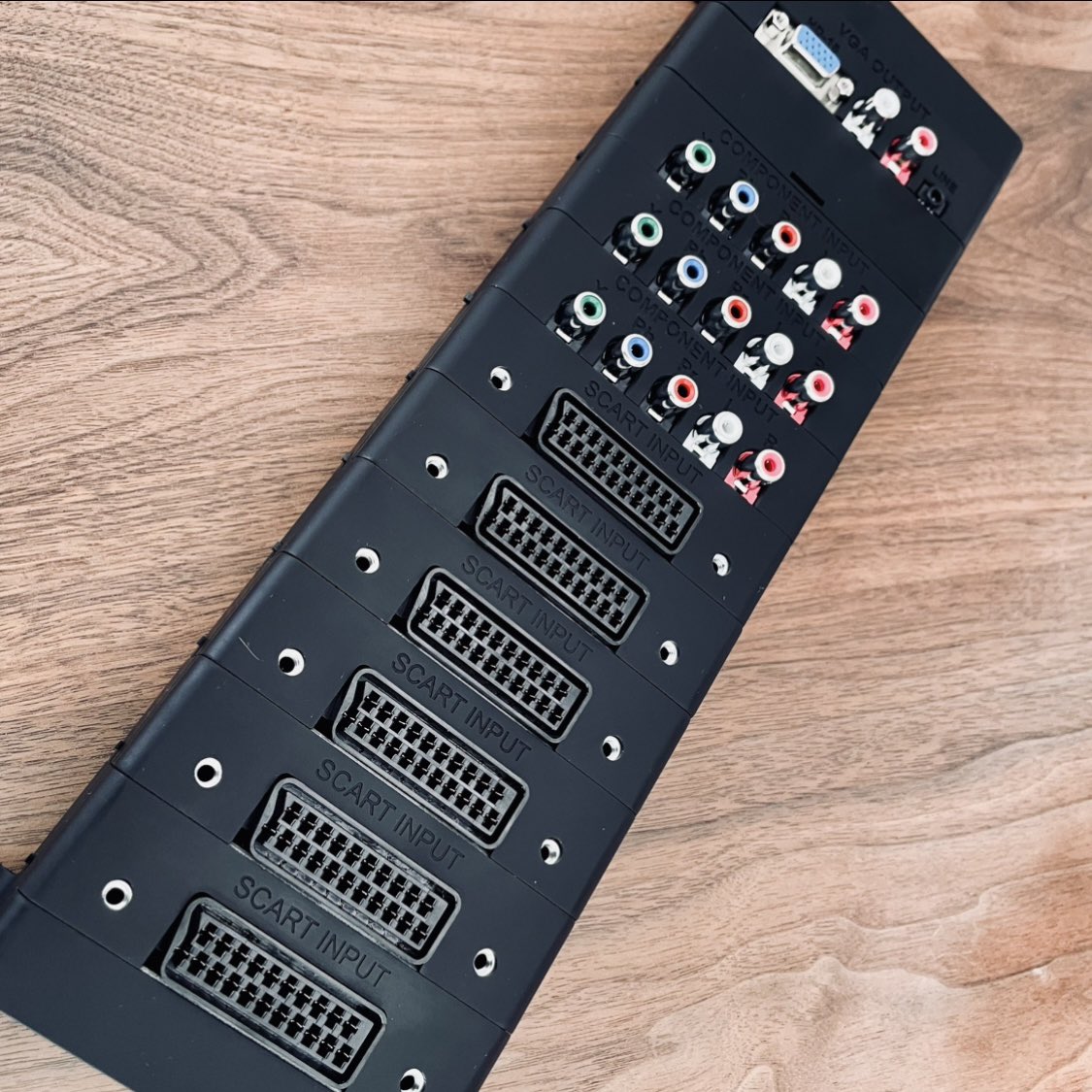 perorin_fc's tweet photo. 📺 SVS (Scalable Video Switch)
個人的レトロゲーマー神器の1つ!!
Essential for Retro Gamers!
#scalablevideoswitch https://t.co/cZnycODdzZ