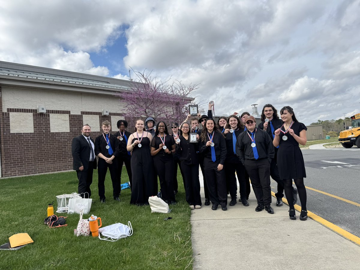 Rob DeSantis tweet media