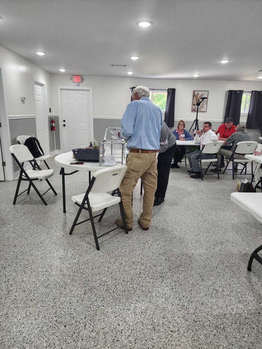 HollyKesler's tweet photo. I am very proud of the 2nd, 11th, and 14th Georgia GOP Districts for HAND COUNTING the HAND MARKED paper ballots today for the election of District Candidates! 

Congratulations to all who succeeded in their endeavors! 

H/T to D2 for the pictures and excellent job streaming the process for transparency!!!

*Multiple/different processes were used. Shown here is the Missouri method by Linda Rantz.