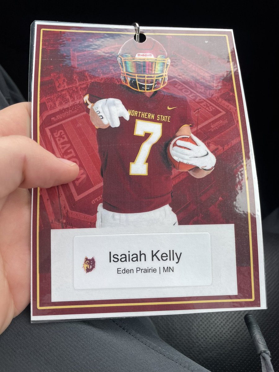 Isaiah34Kelly's tweet image. Thank you @NSUWolves_FB for the amazing Junior day! I loved learning about what the program has to offer. Can’t wait to be back soon. Thank you @Coach_Weisman @NSUCoachSchmidt for talking to me today.