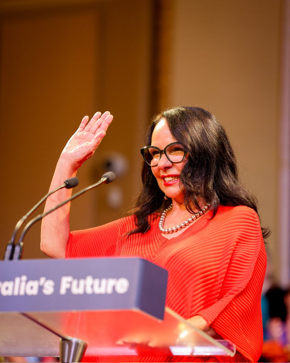 Chris Minns tweet media