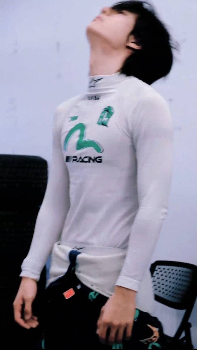 sshexiwyb's tweet image. ห๊าาา ㅠ ㅠ ㅠ ㅠ อยู่ยังงัยทีนี้ ㅠ ㅠ ㅠ ㅠ ㅠ ㅠ ㅠ ㅠ ㅠ ㅠ โฮรรรรร 😭

YIBO No85 CGT RACE2SIC
#YIBO85xRace2CGTShanghai