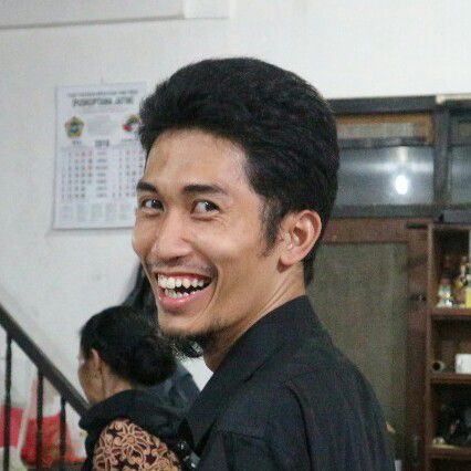 pakponidi's tweet photo. @intinyadeh M36, Taurean, asli Malang, sejak 2022 merantau ke Bali. Sehari-hari naik sepeda lipat. Minat : Traveling, Cooking, History, Culture &amp; Language.
#GakNgerokokCuy https://t.co/dVA4ttrmBj