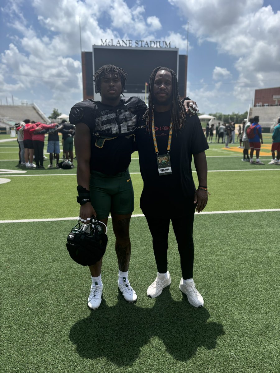 #HCville (@donniebaggs_) on Twitter photo TOP LBs in the state & top LB coach in the state <a href="/Jamar51Chaney/">Jamar Chaney</a> <a href="/coreykelly2_/">Corey “CK” Kelly</a> 🤝🏾💯
‘27 <a href="/Bryce_Breeden/">Bryce Breeden c/o27</a>
‘27 <a href="/zacharydevrouax/">Zach</a>
‘27 <a href="/BookieJones6/">Elijah “Bookie” Brown</a>
‘27 <a href="/OmosefeAyemere/">Omosefe Ayemere</a>
‘26 <a href="/Kosi_Okpala/">Kos! ‘26 OLB 🇳🇬</a>
#SicEm #HCville TOP LBs in the state & top LB coach in the state <a href="/Jamar51Chaney/">Jamar Chaney</a> <a href="/coreykelly2_/">Corey “CK” Kelly</a> 🤝🏾💯
‘27 <a href="/Bryce_Breeden/">Bryce Breeden c/o27</a>
‘27 <a href="/zacharydevrouax/">Zach</a>
‘27 <a href="/BookieJones6/">Elijah “Bookie” Brown</a>
‘27 <a href="/OmosefeAyemere/">Omosefe Ayemere</a>
‘26 <a href="/Kosi_Okpala/">Kos! ‘26 OLB 🇳🇬</a>
#SicEm #HCville