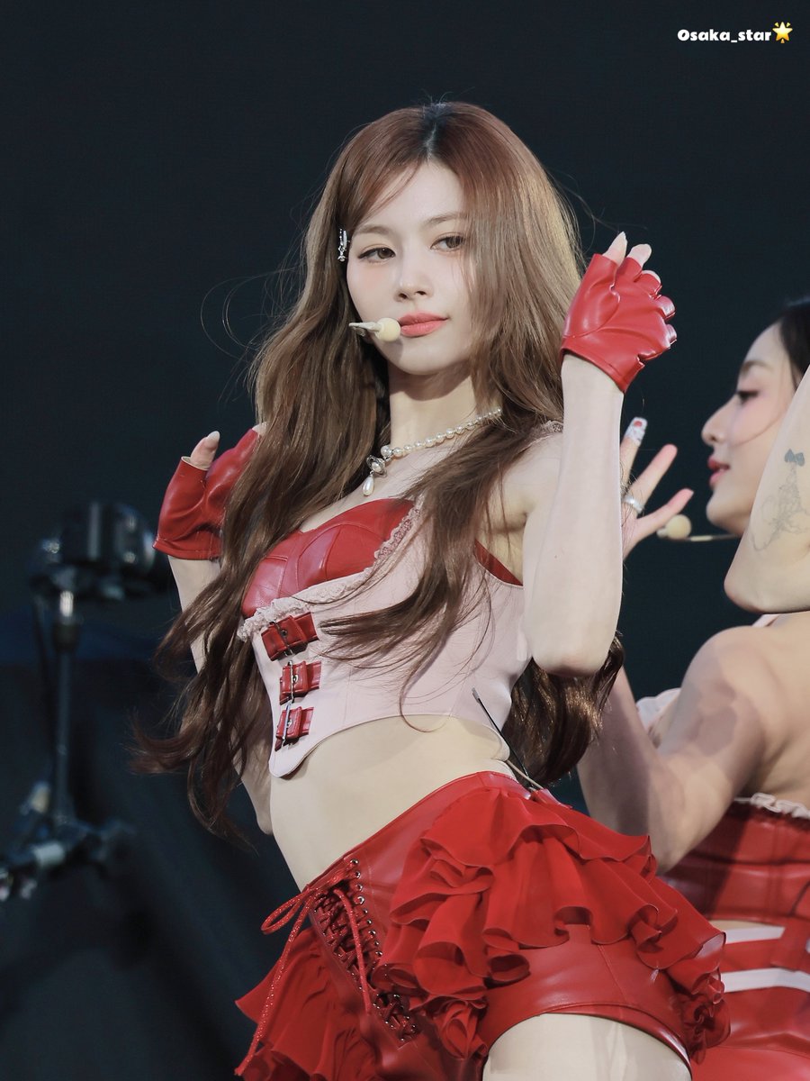 osaka_star1229's tweet photo. 250425 Coldplay

💜💜💜

#트와이스 #사나 #TWICE #SANA #サナ https://t.co/W4y13Ezybn
