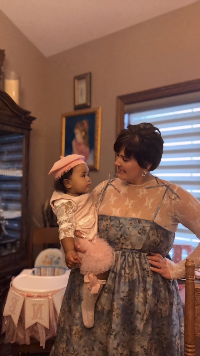 Girls Just wanna be 🧁one🧁