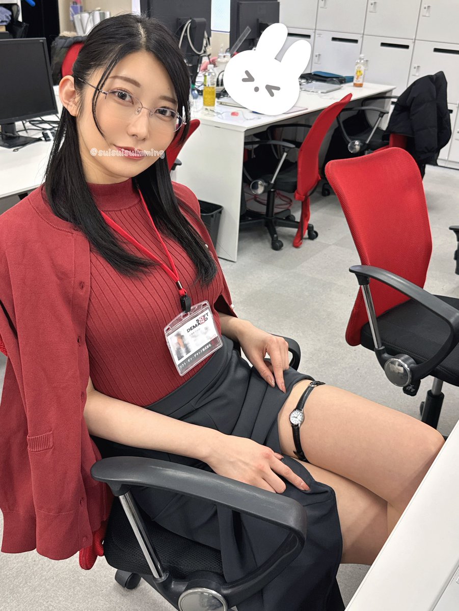 suisuisuimming's tweet image. ΛVメーカー秘書は内にも外にも対応してます。