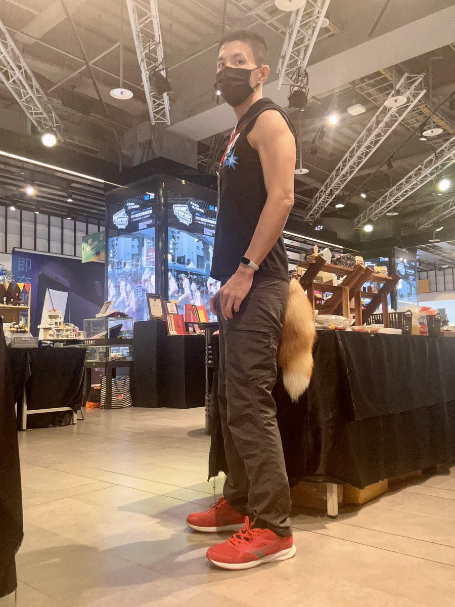 今天4/27版大假日在三創園區支援到19點最後一天，再來就下週二，歡迎來餵食🥴