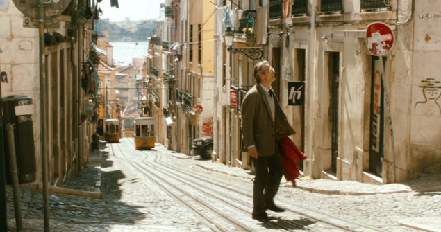 Portugal in my mind 🇵🇹 Films + series set in Lisbon, Algarve, and the  Portuguese Riviera wp.me/pxXPC-kvq 🏖️🌴😎

#Portugal has been on my bucket list since I saw Night Train to Lisbon… and of course, there are some lovely scenes in On Her Majesty's Secret Service.