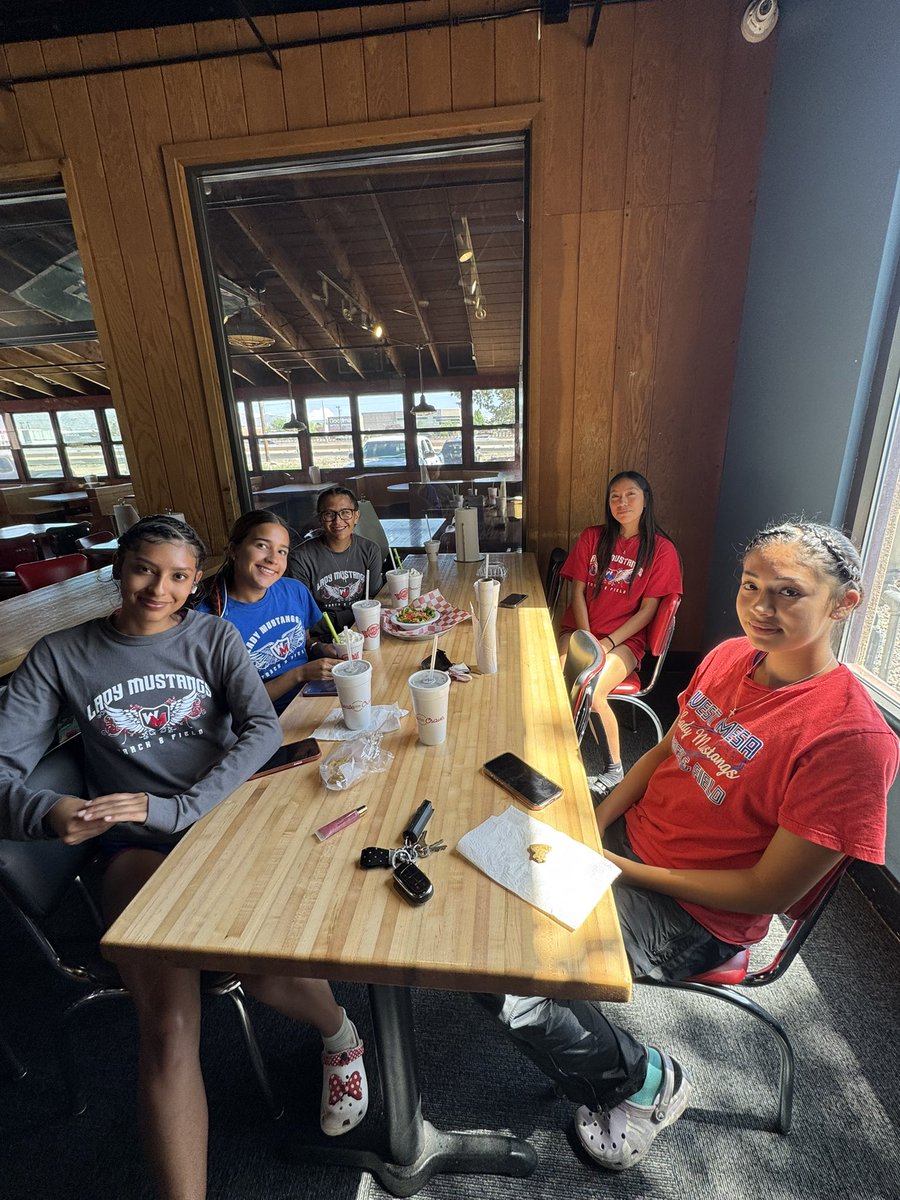 Stephanie Davy (@coachsdavy) on Twitter photo If you looked at the team scores, you wouldn’t know we were there but these girls took off 8 seconds on the 4x2 and 22 seconds on the 4x4! So they earned #Fuddruckers. They loved the AA track and atmosphere. Thanks for the great meet <a href="/AdamKedge/">Coach Kedge</a> If you looked at the team scores, you wouldn’t know we were there but these girls took off 8 seconds on the 4x2 and 22 seconds on the 4x4! So they earned #Fuddruckers. They loved the AA track and atmosphere. Thanks for the great meet <a href="/AdamKedge/">Coach Kedge</a>