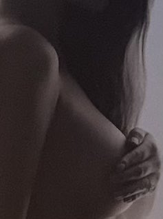 RachelL11179070's tweet image. 주말이니 누드