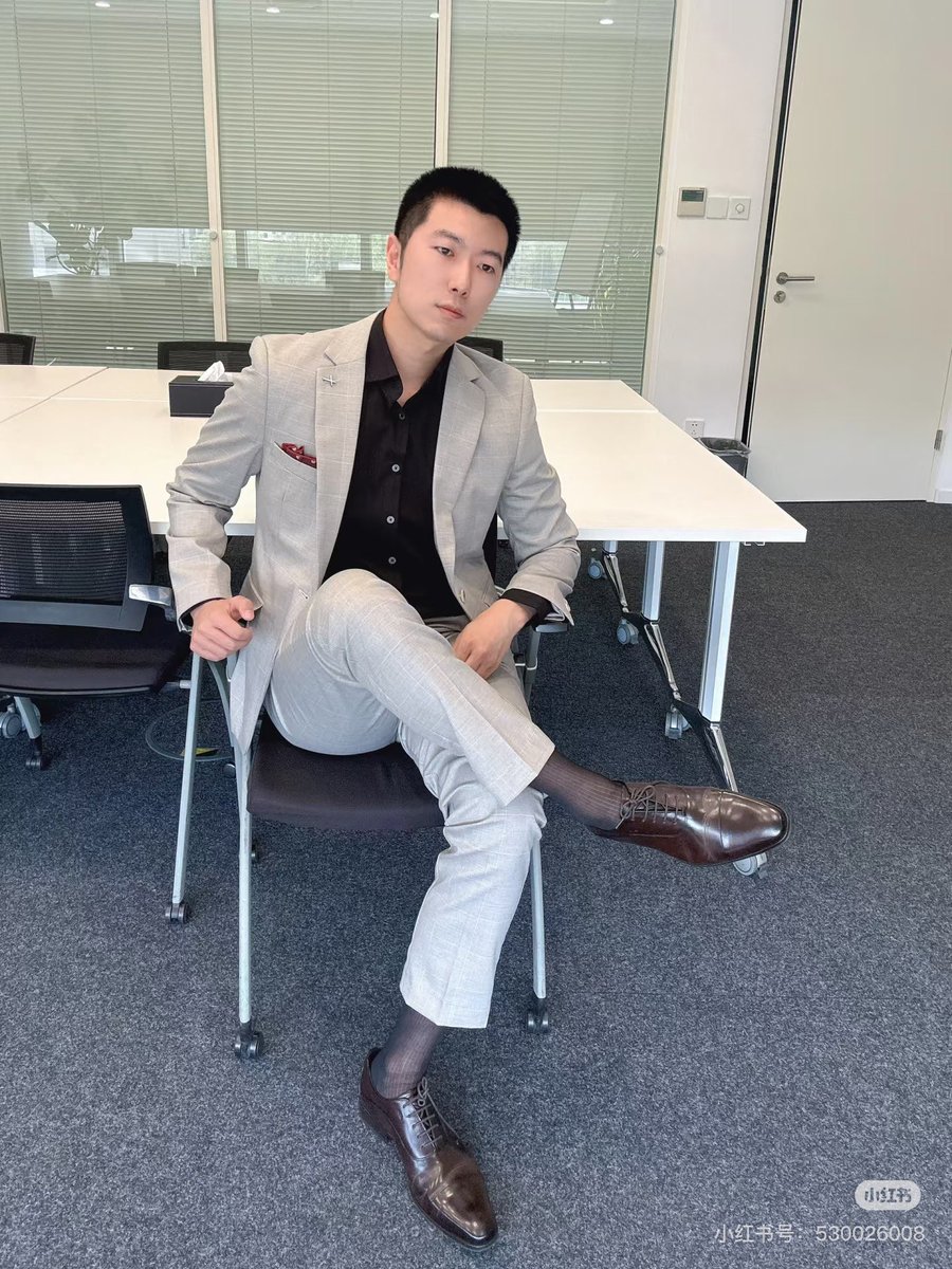 绅士绅丝Men sheer socks tweet media