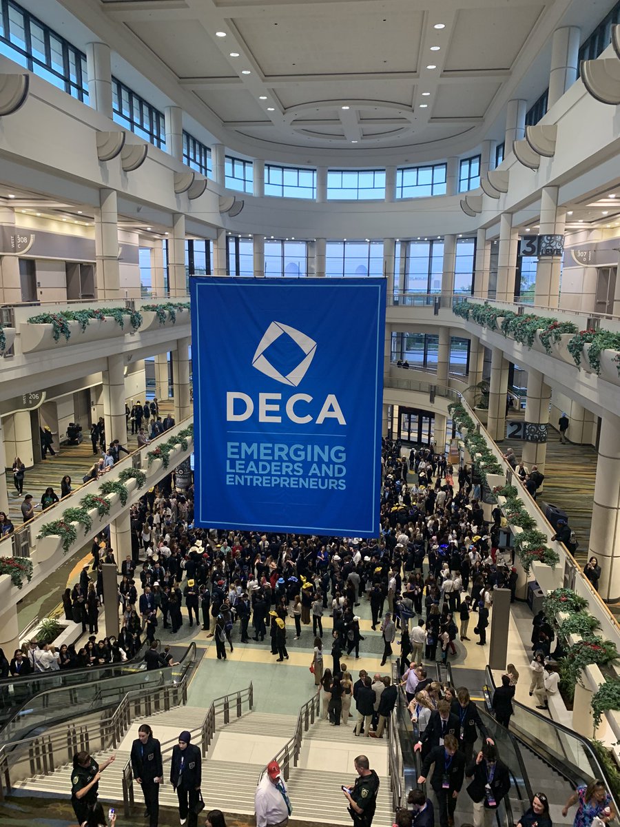 Ross School of Business tweet media