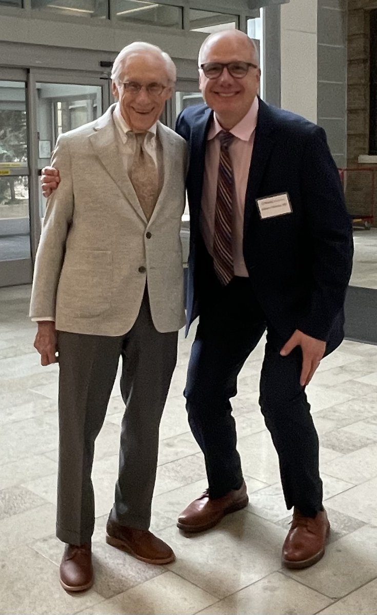 JWHarbourMD's tweet image. Great seeing dear friends back at WashU for Ophthalmology Spring Update