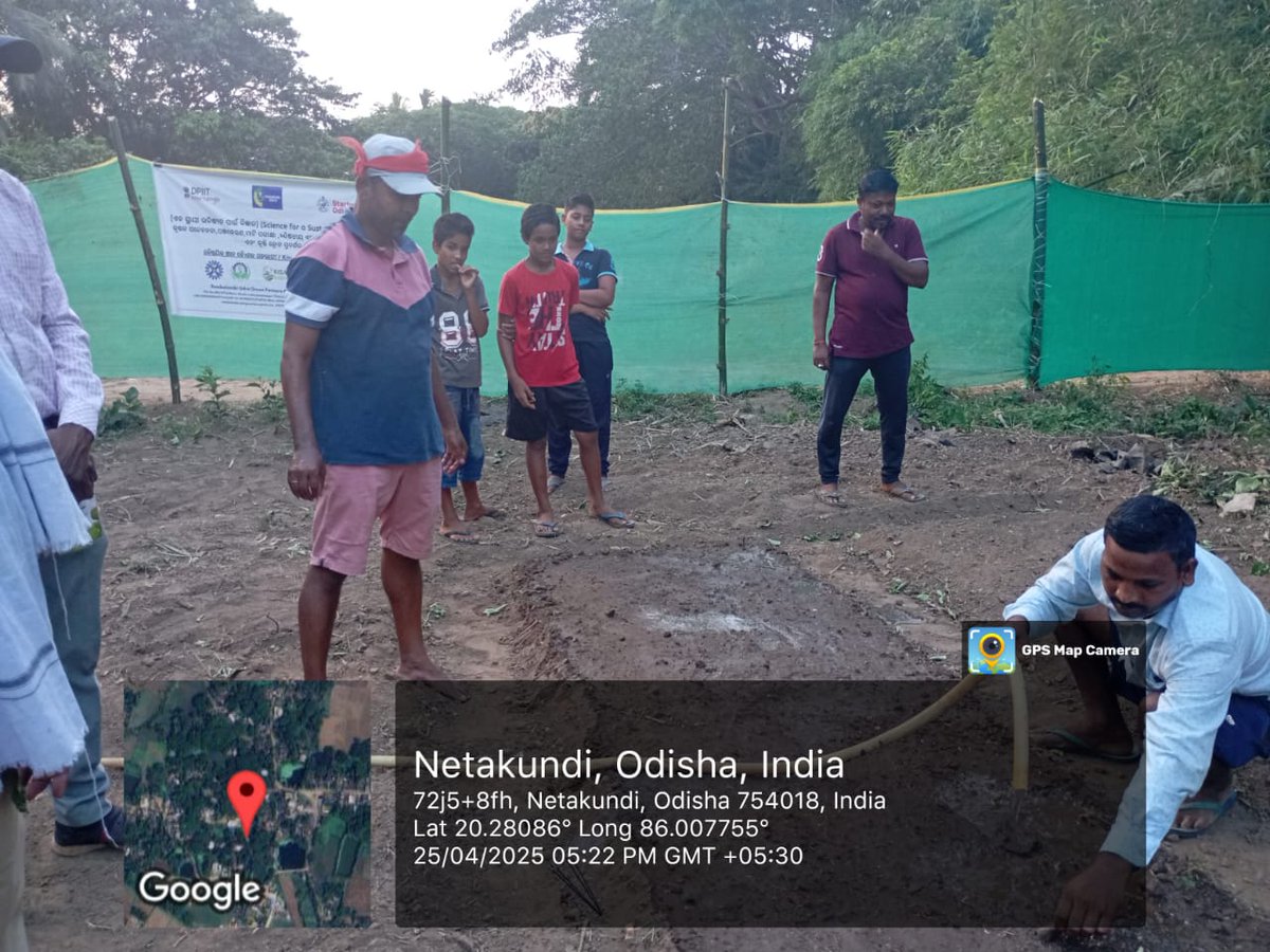 odragreenfpc's tweet photo. Implementation of  Tulsi Cluster Nursery at kantapada Block Cuttack with support of @CSIRCIMAP  @ICEFoundation1 partner @KisanSabha1 @csirimmt @startupindia @startup_odisha https://t.co/8WOtsOuzJl