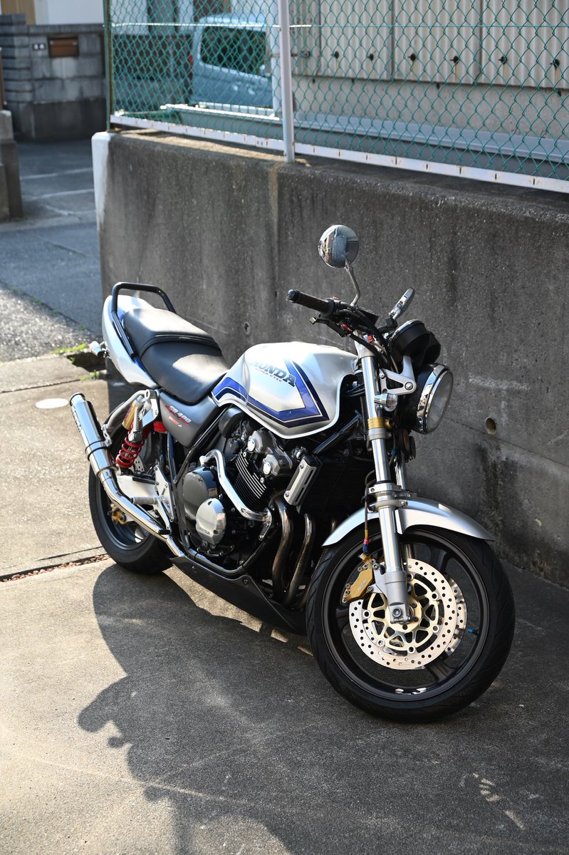 CB400SF NC39 spec.1
納車しました
これからよろしくね！
色々直していきます🛠