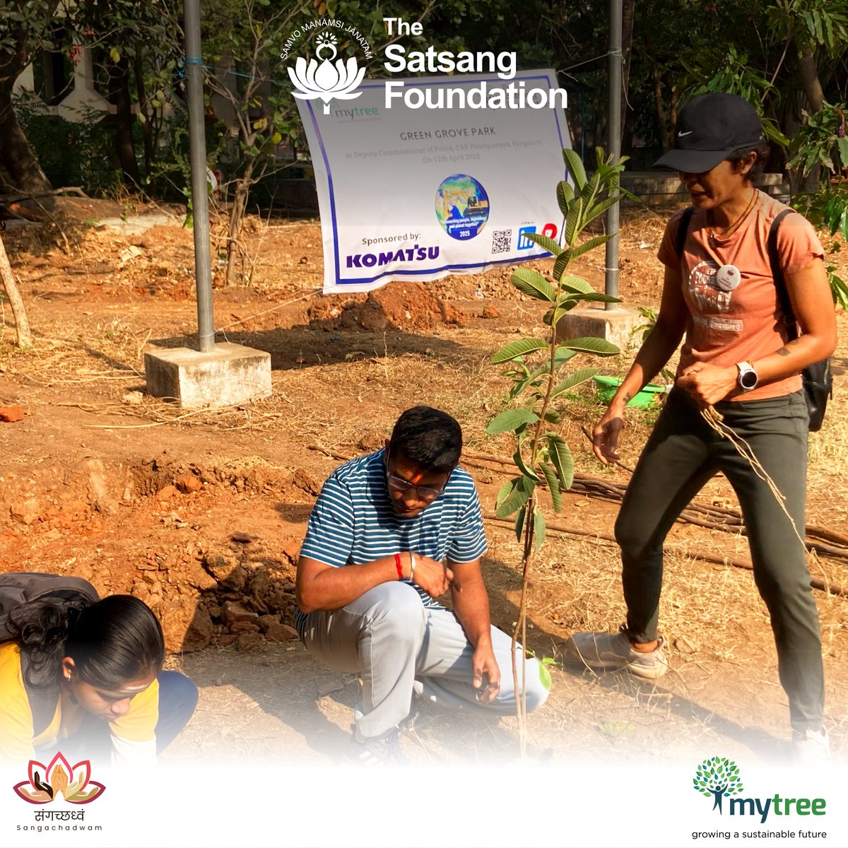 SatsangTweets's tweet photo. 1/2
12 April: 13 #MyTree volunteers & 23 #KomatsuIndia employees worked in unison to plant 70 saplings of fruit & tree species at #DCPCAR HQ, Bengaluru. A #MyBhoomi #PloggingDrive also followed to help clear plastic waste. The M.D. applauded their joint efforts. https://t.co/XQMmXXnj75