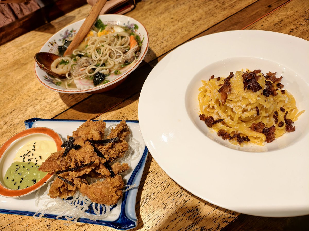 ashexiest's tweet image. Barkada Cravings 🍜🍣
Ni adto rag Buda para lang mag Kaizen