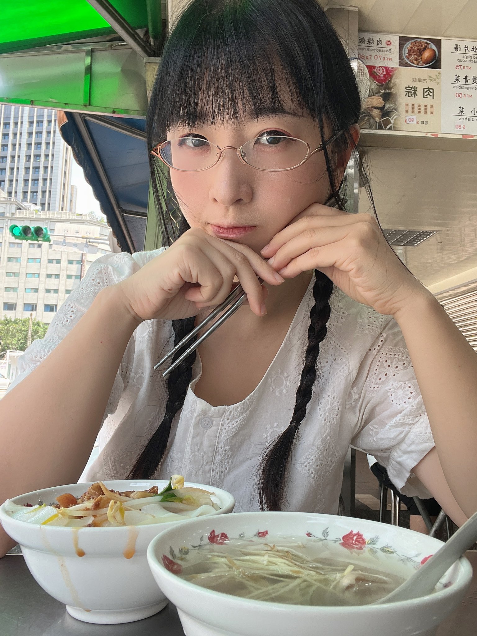 希少 黒入荷！ サキ♪ X / (@sakisakichi) 香港なう アートフラワーアレンジメント
